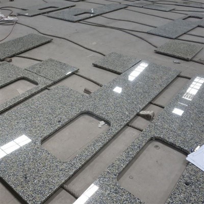 Kivi keittiön työtasot